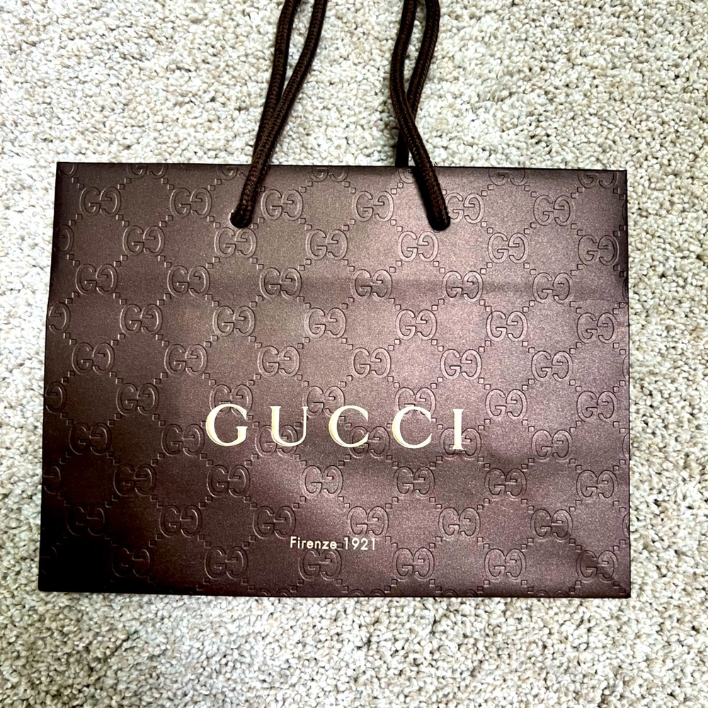 Gucci shopping bag